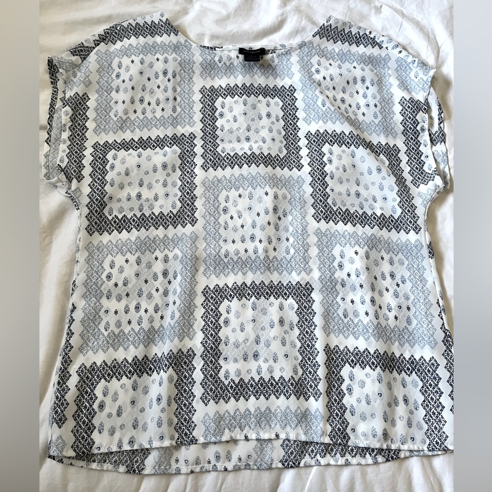 Ann Taylor size small women’s blouse